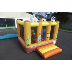 Location structure gonflable bouncer westerne obstacles
